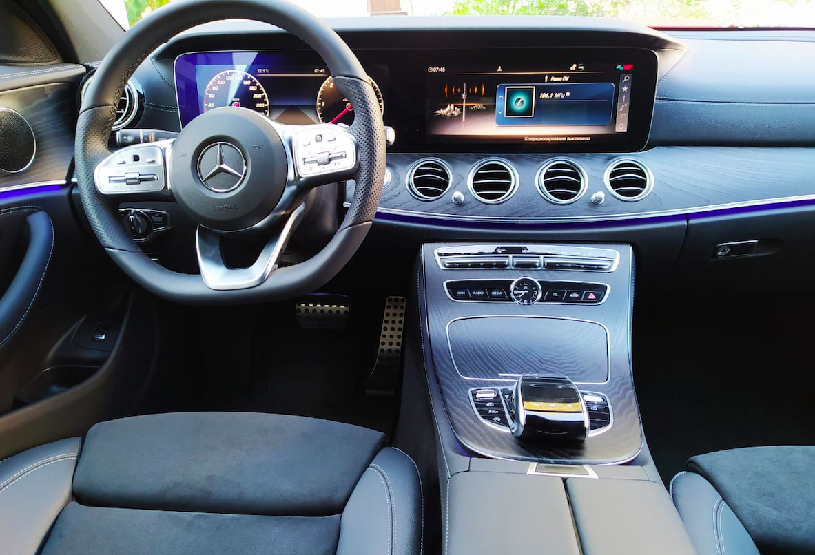 Mercedes-Benz E-класс — кадр 4 из 4