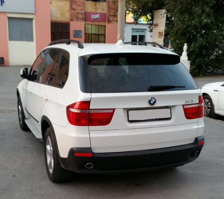 BMW X5 — кадр 2 из 4