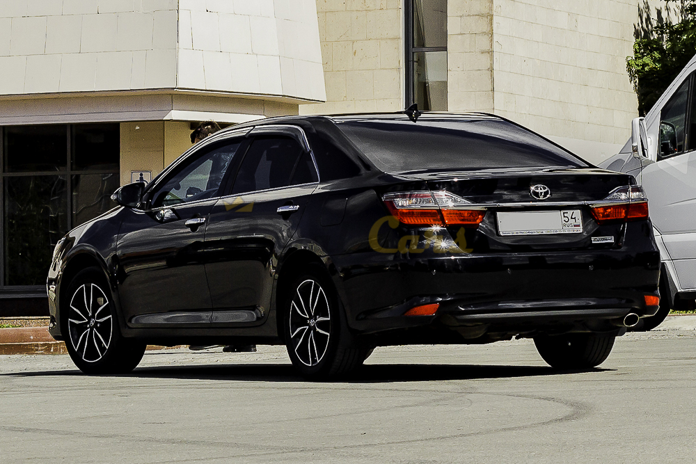Toyota Camry V55 Exclusive Черная
