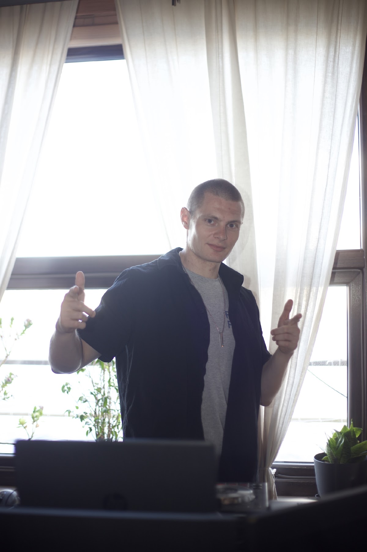 Диджей на мероприятие