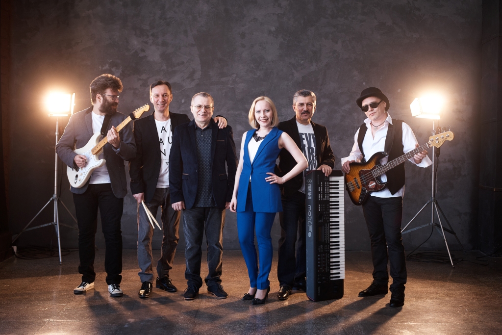 VOLGA BAND 2