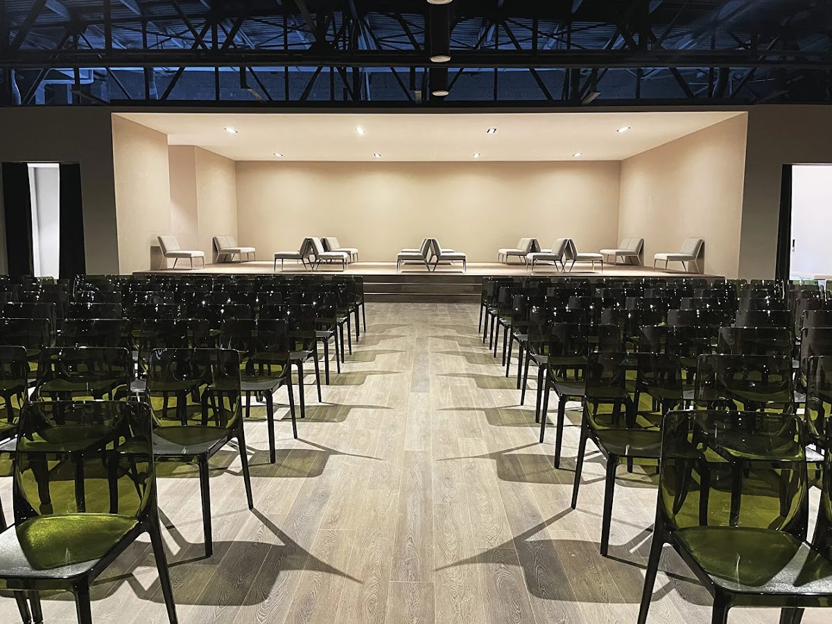 Зал Pulsar