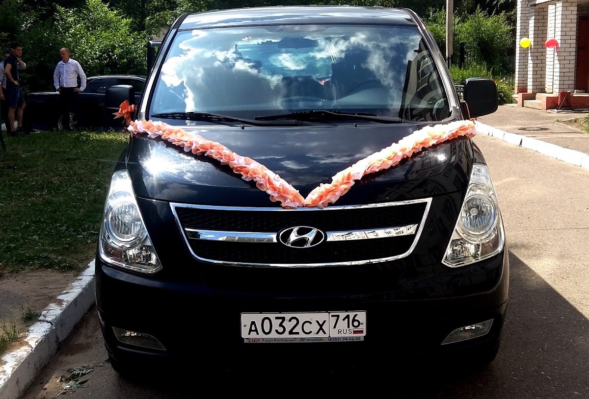 Hyundai Starex