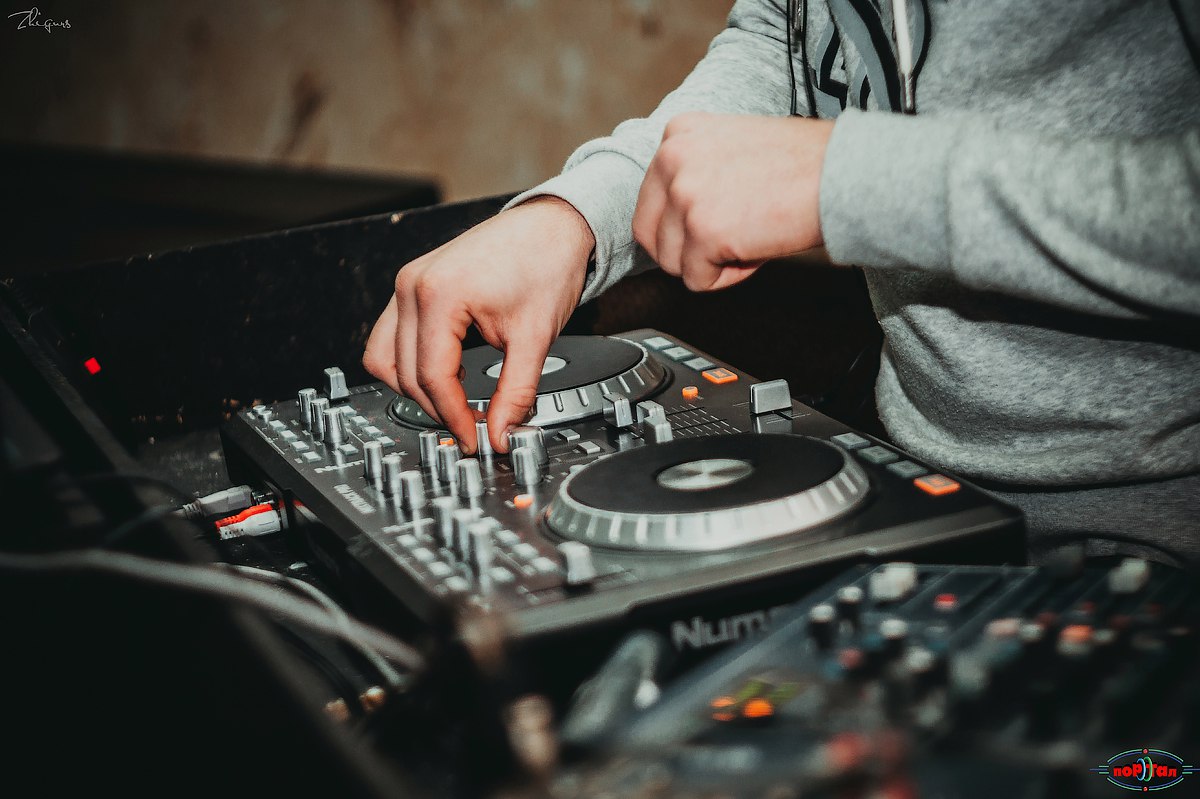 Dj Onelove