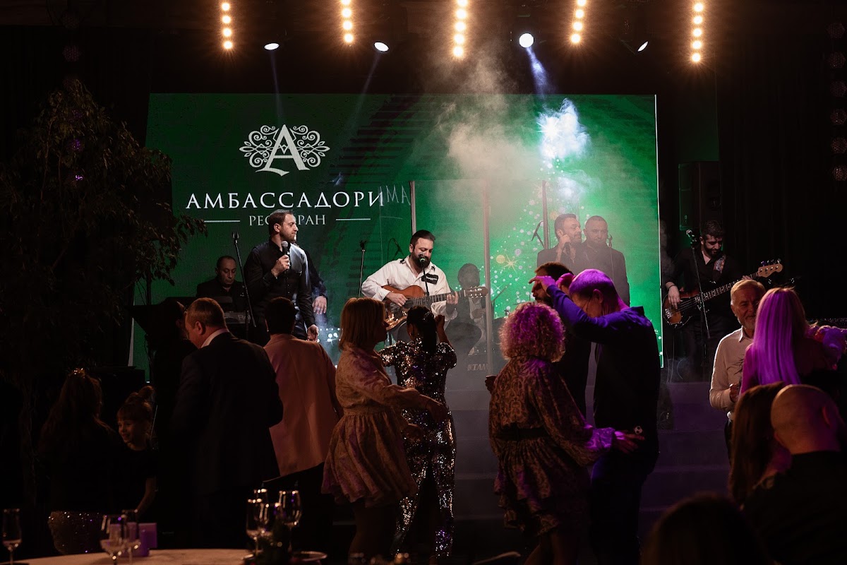 Новый год в Амбассадори