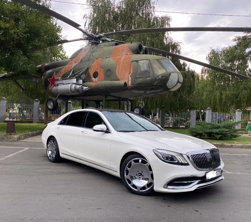 Mercedes S222 long Maybach stile