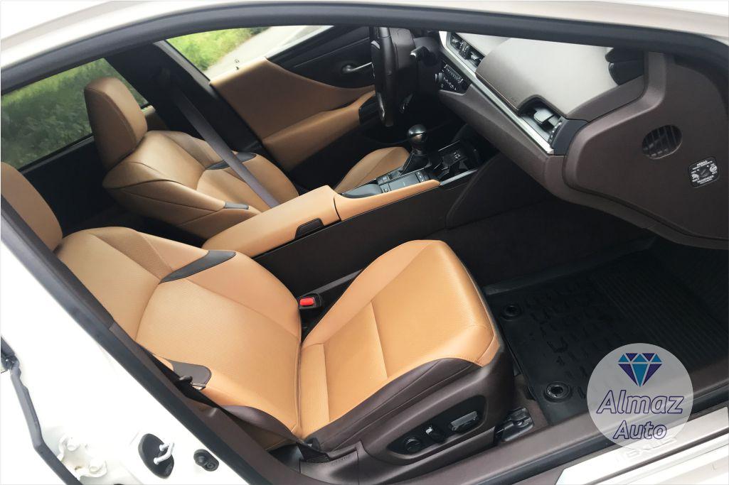 Lexus ES 2022 — кадр 5 из 7