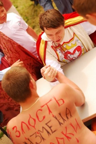 Ах рыцари, ах дамы (2009 год)