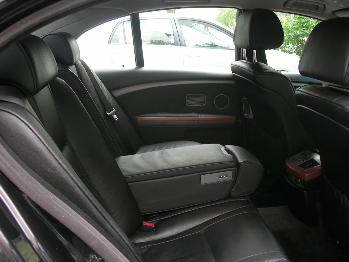 BMW 750