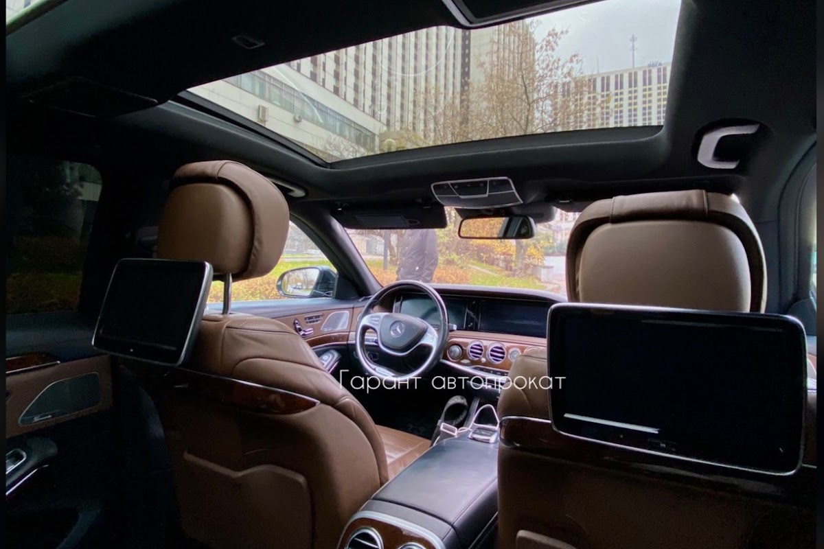 Mercedes Benz S-class 222