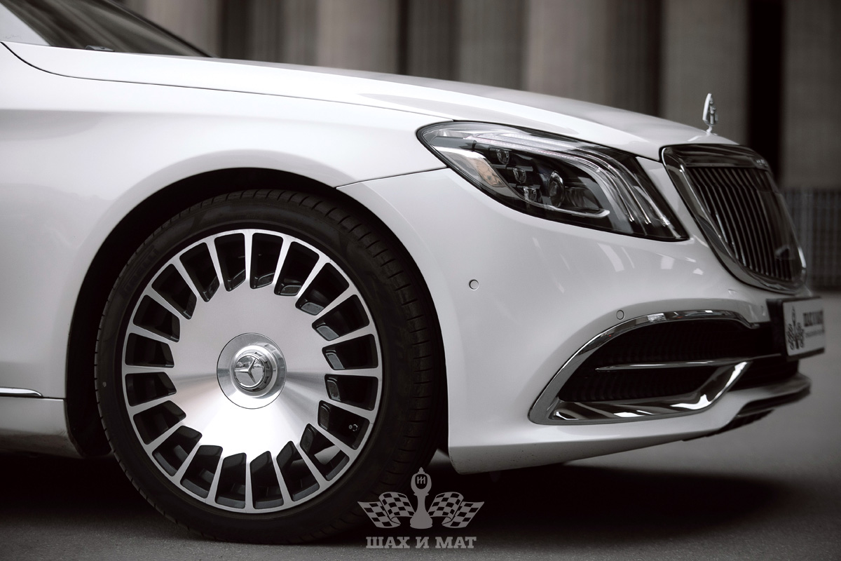 Mercedes Maybach S560 white