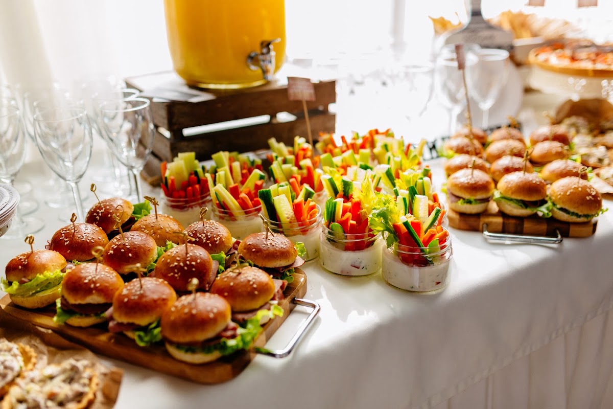 Food bar — кадр 5 из 20