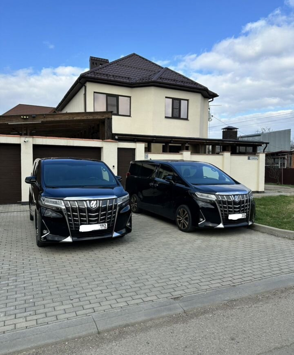 Toyota Alphard VIP — кадр 2 из 7