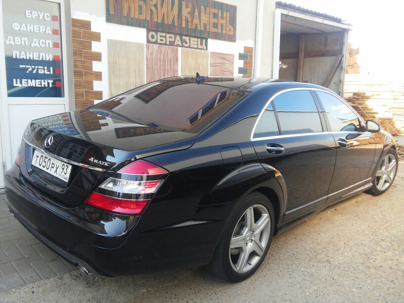 Mercedes S class W221