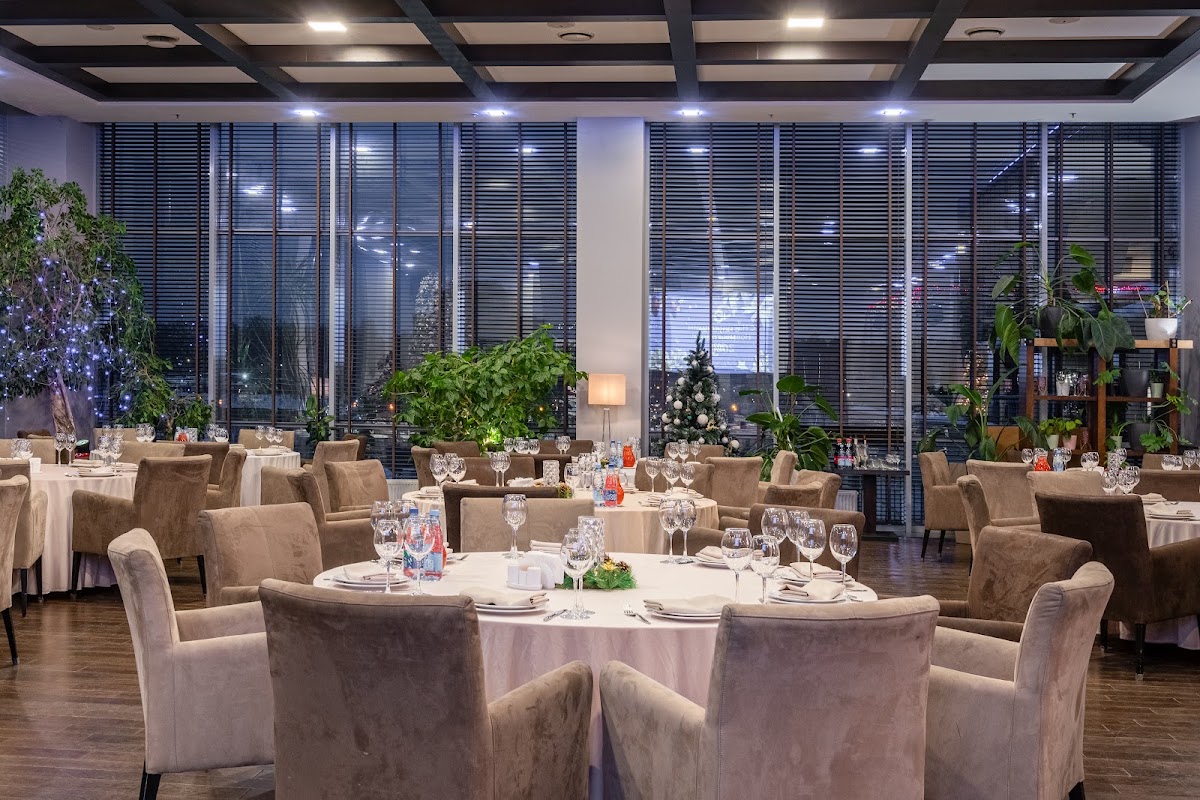 Большой зал Bella Vista — Корпоратив на Новый Год