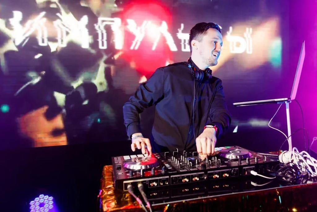 EVENT DJ