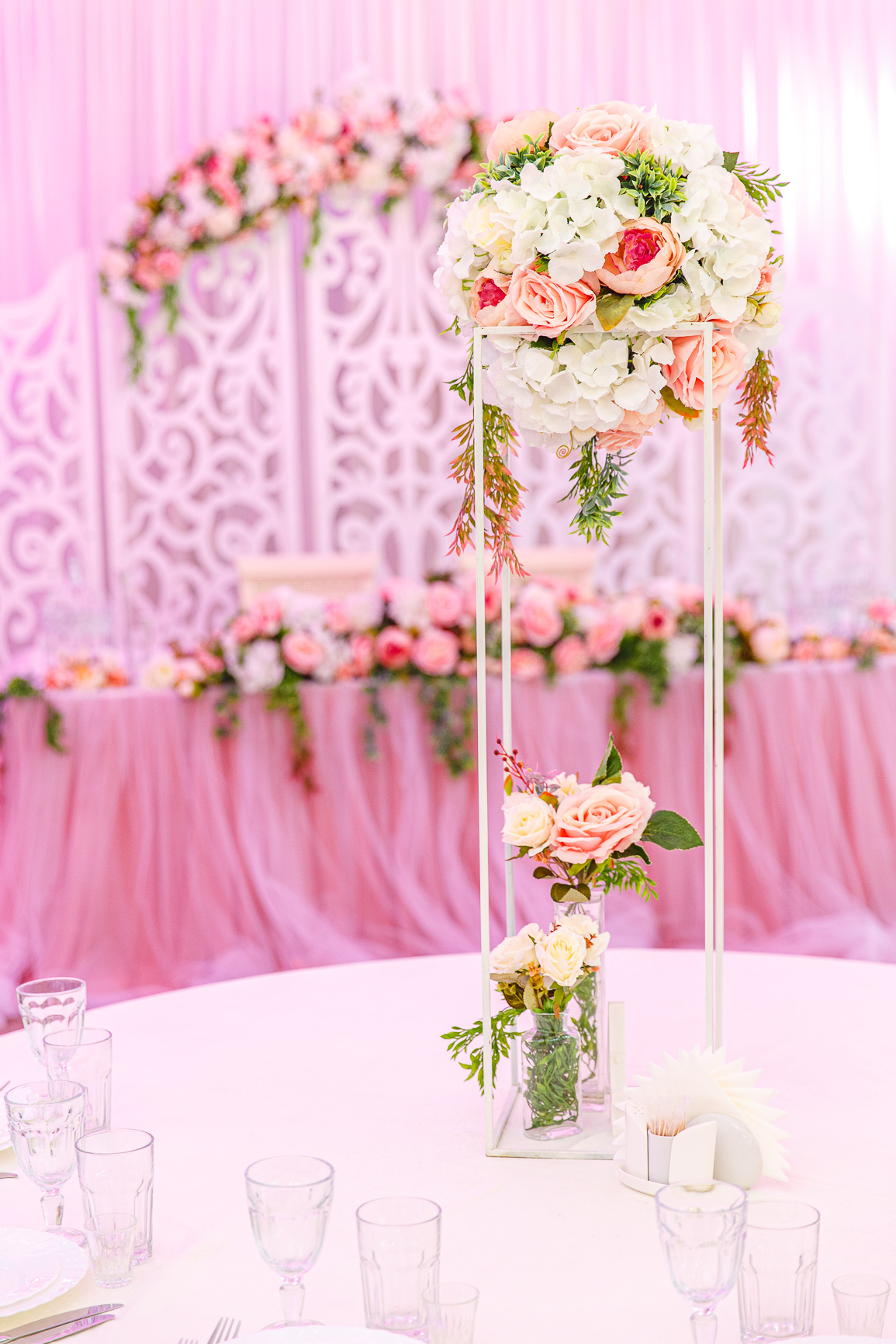 Организатор и декоратор - Ivory Wedding Studio