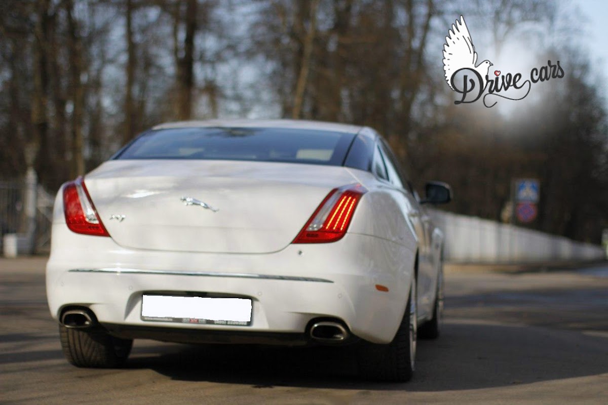 Jaguar XJ
