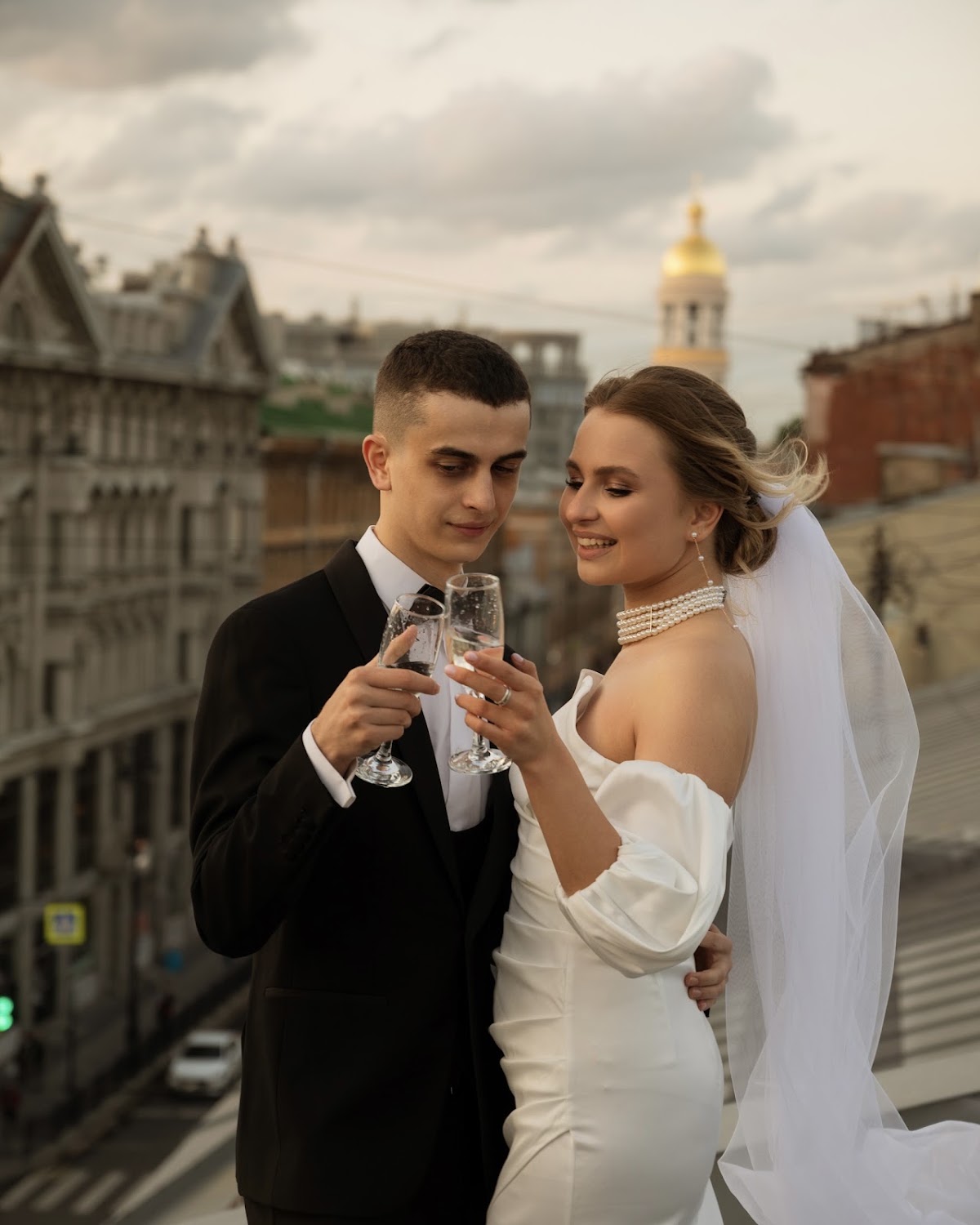За кадром