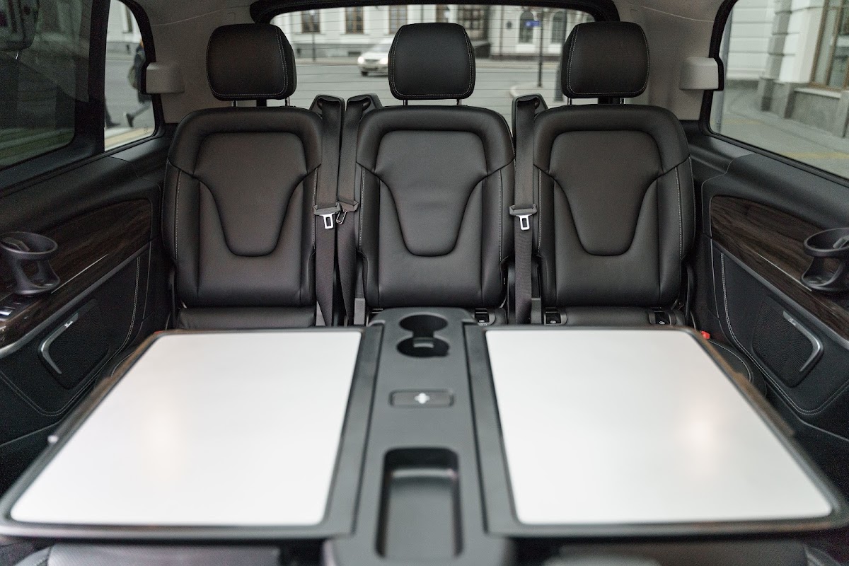 Mercedes V-class