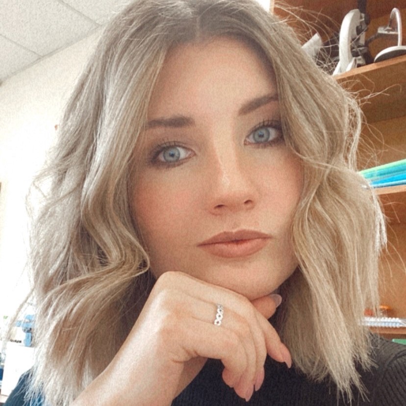Ангелина Желтикова