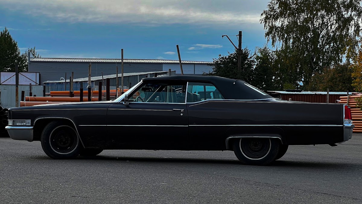 Cadillac DeVille