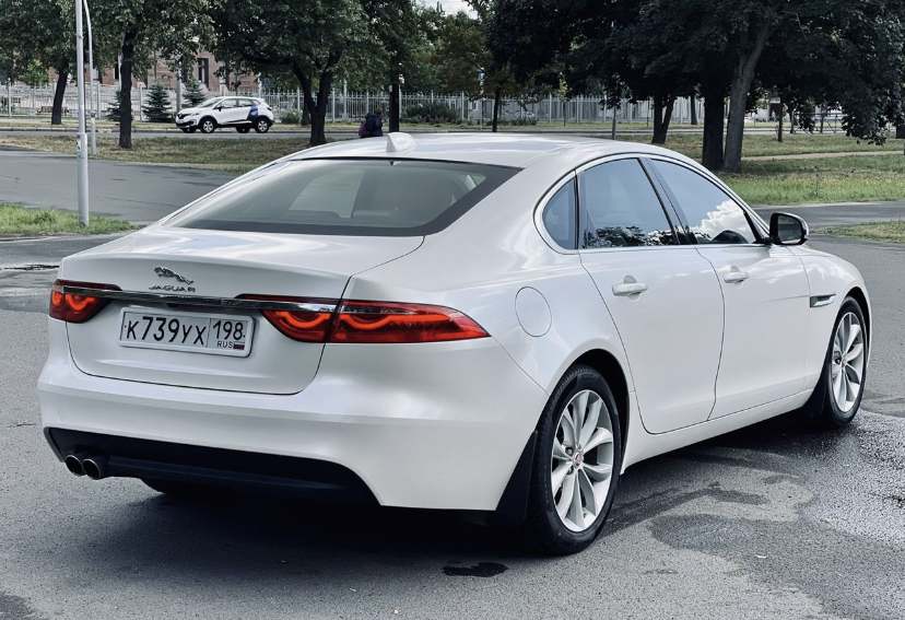 Jaguar XF — кадр 2 из 6