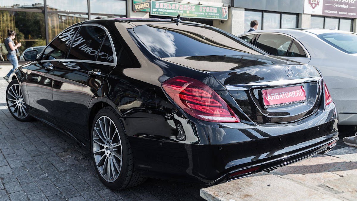 Mercedes S500 (w222 черный на светлом салоне — кадр 3 из 8