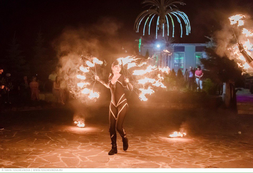 Театр огня и света FireLife