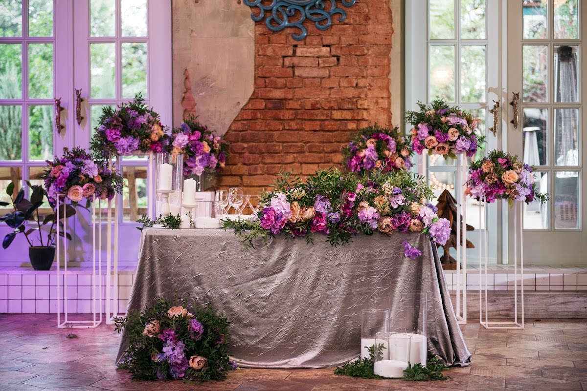 Организатор и декоратор - Ivory Wedding Studio