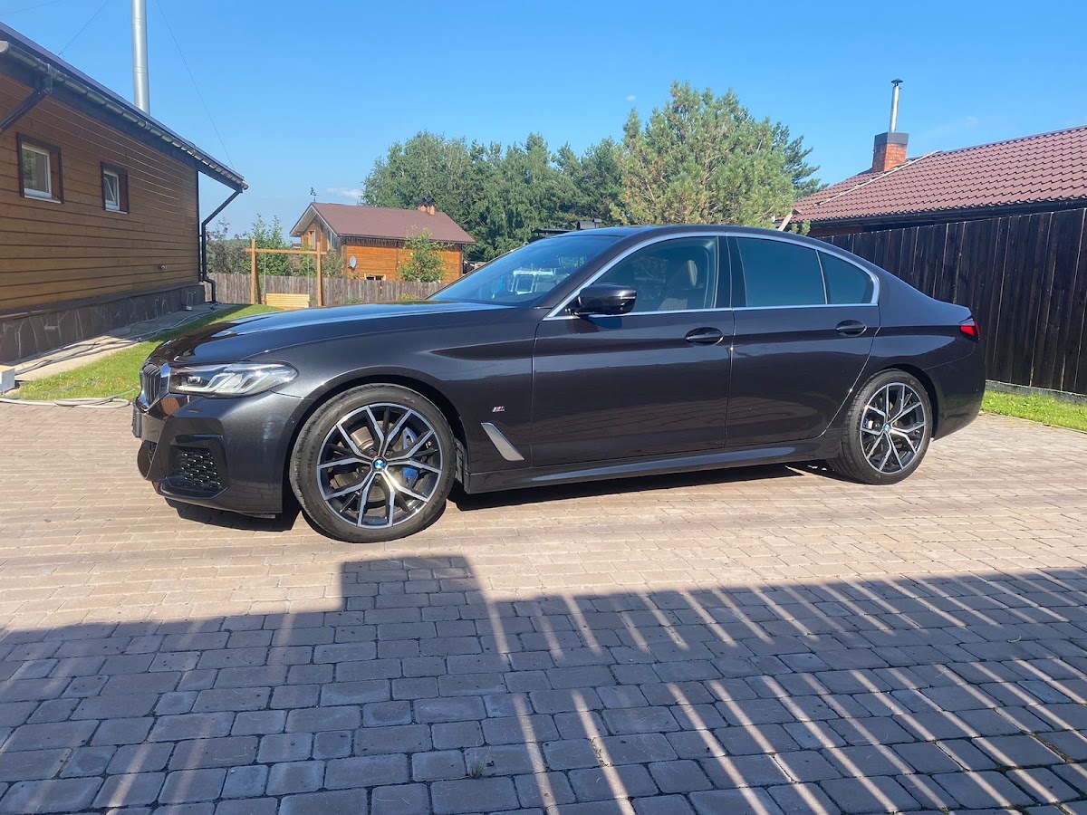 BMW 5 Series — кадр 2 из 7