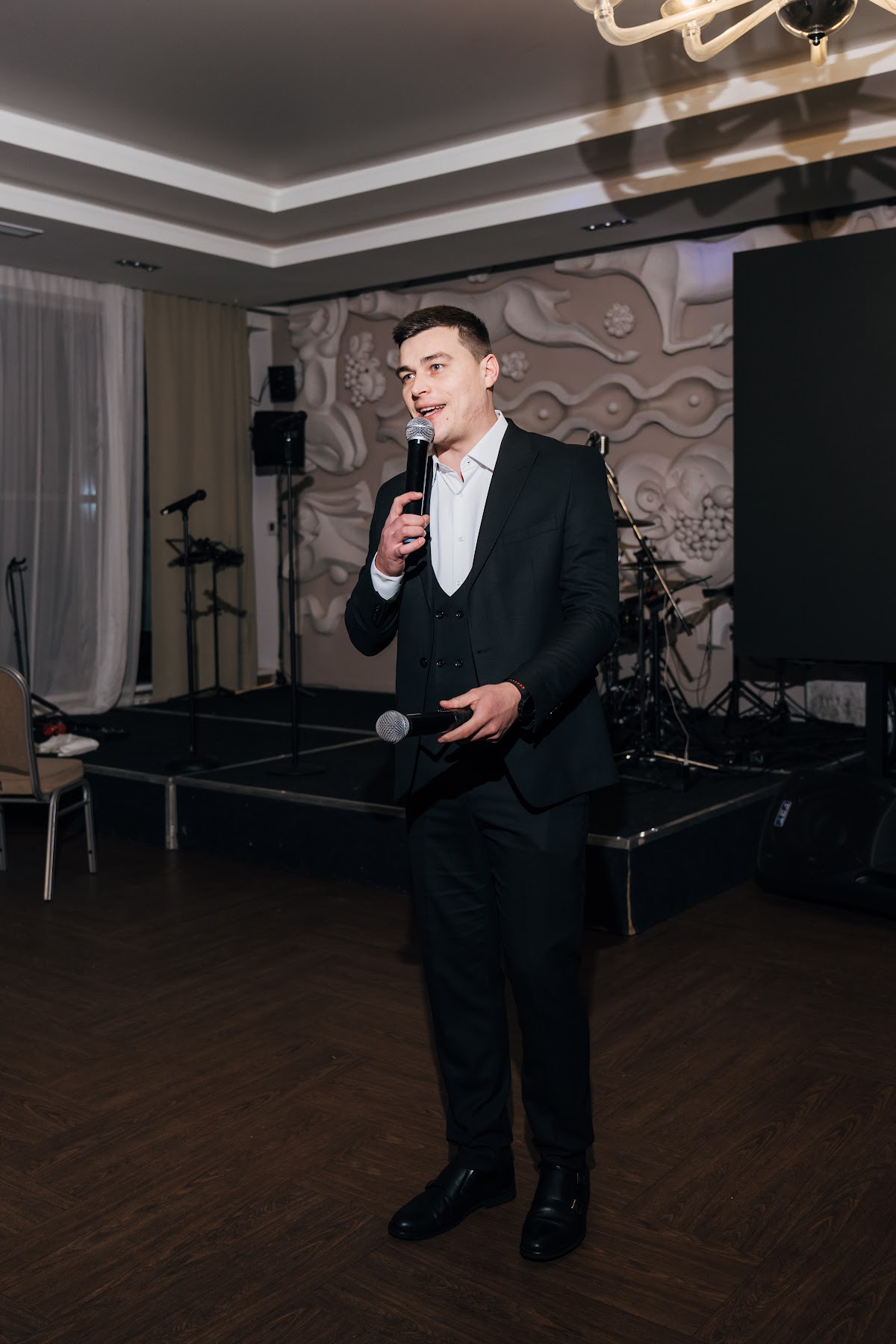 Дмитрий Лазарев