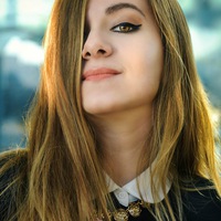 Анна Холматова