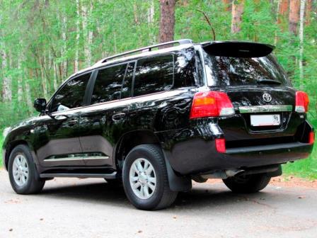 Toyota Land Cruiser 200