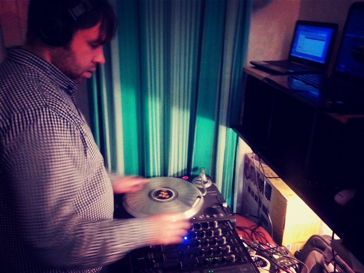 dj
