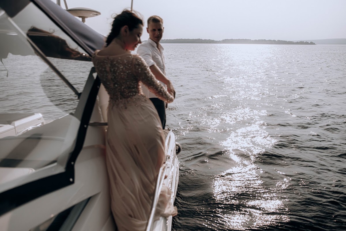 LUXURY TIME
