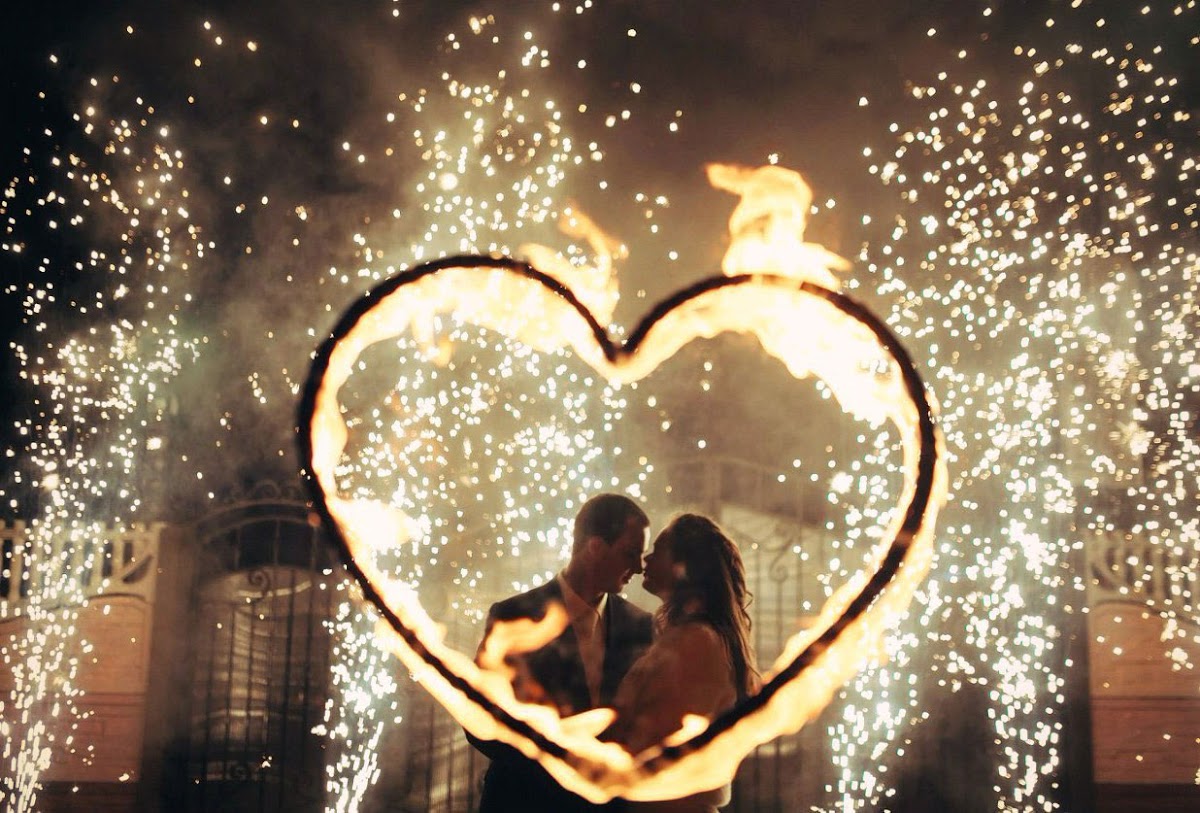 Огненное сердце (подарок к шоу на свадьбу)