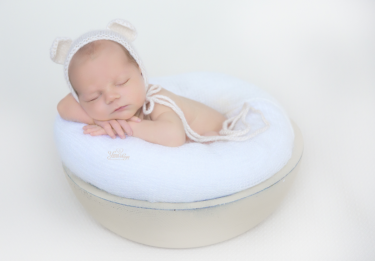Newborn фотосессия новорожденных