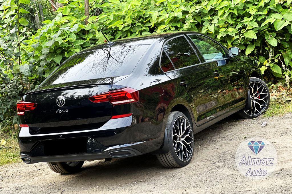 Volkswagen Polo — кадр 2 из 9