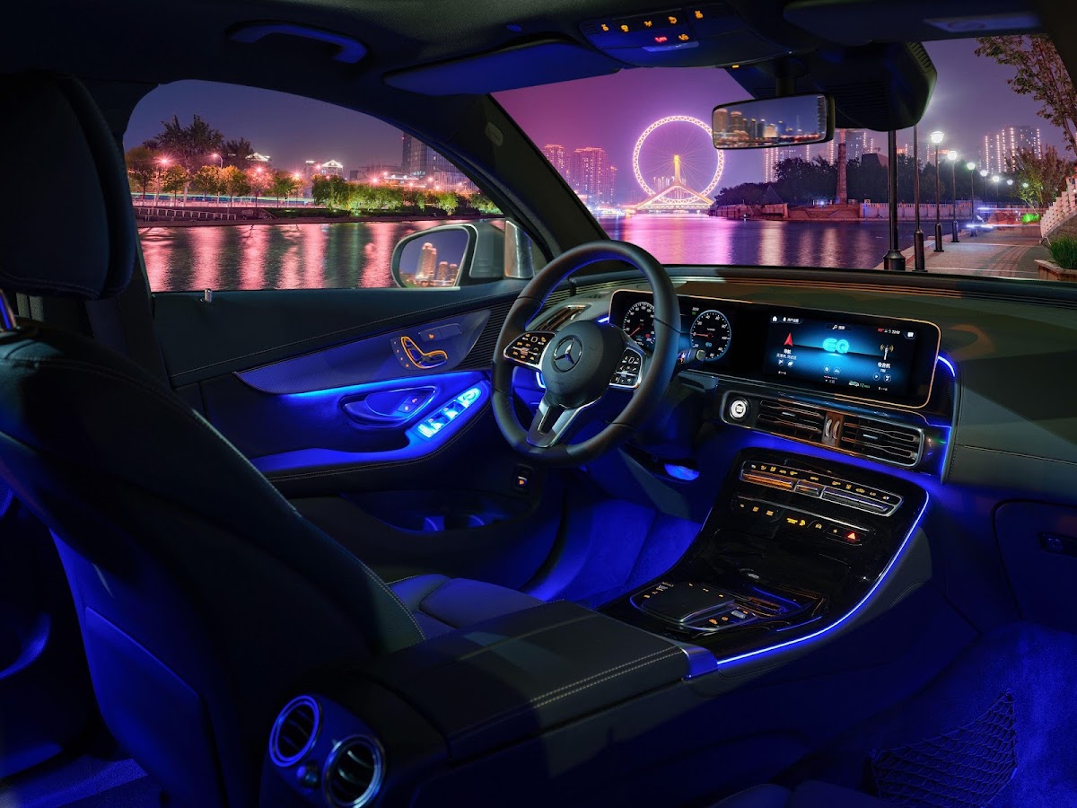Mercedes e-class 213 — кадр 4 из 5