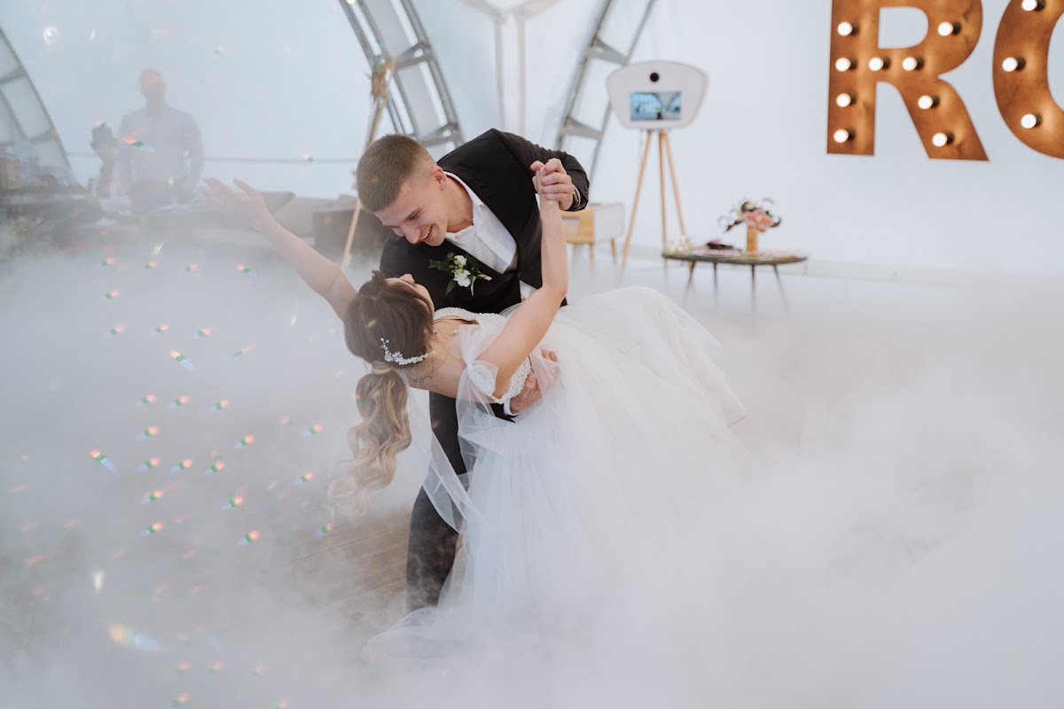 Фотостойка AMORE