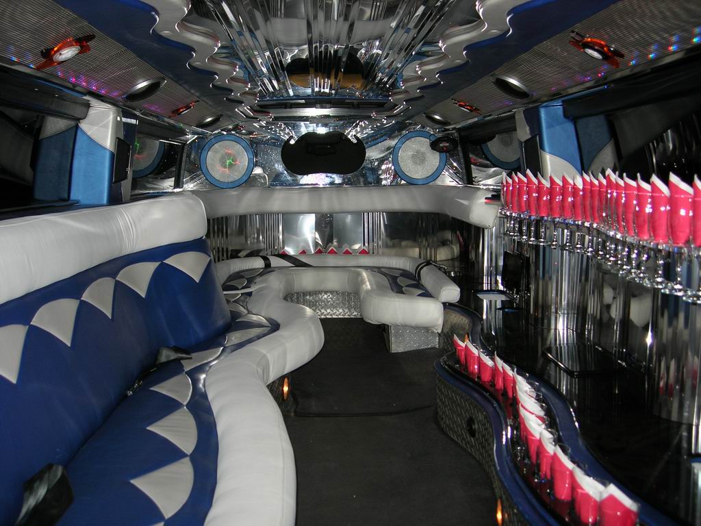 Hummer H2 — кадр 2 из 2