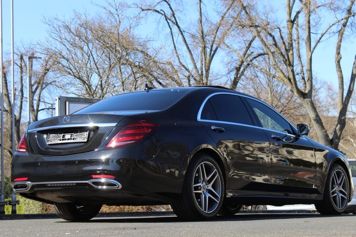 Mercedes S-Class — кадр 2 из 4