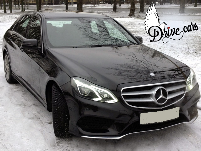 Mercedes-Benz E-212