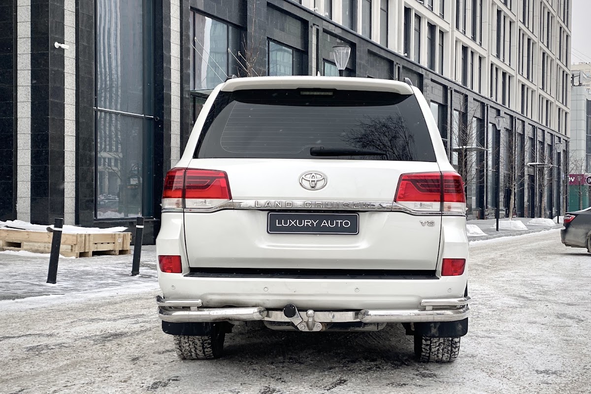 Toyota Land Cruiser 200