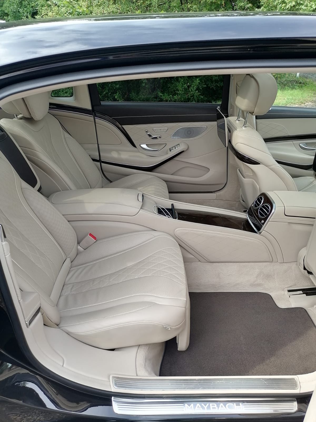 Maybach S560 — кадр 5 из 6