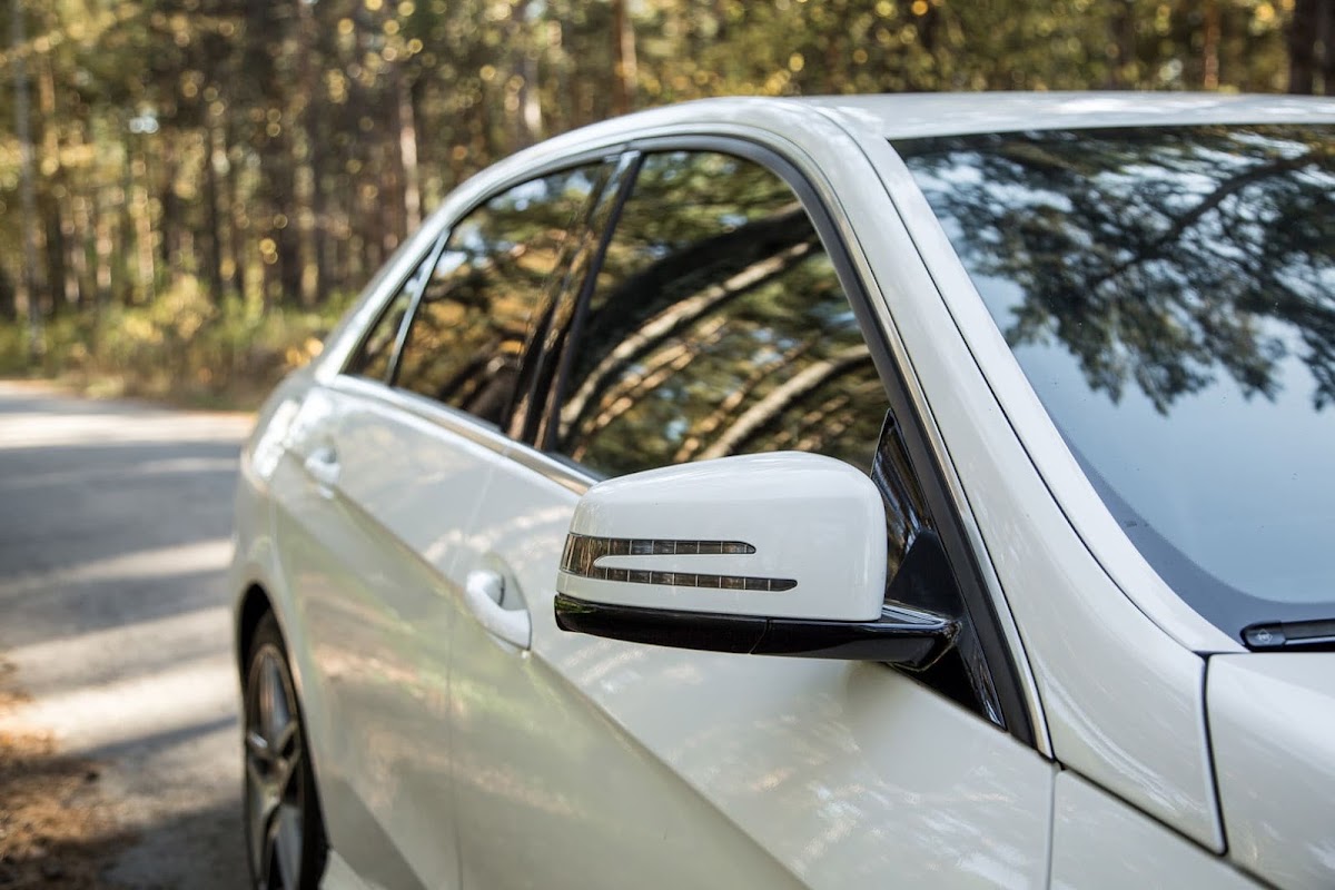 Mercedes Benz E212