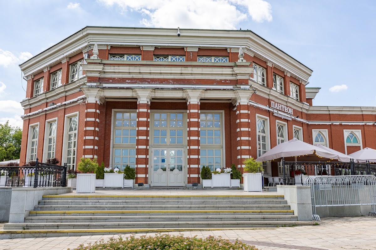 Основной зал