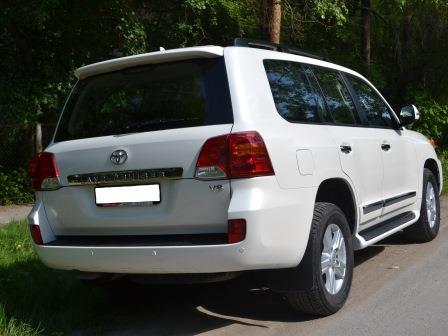 Toyota Land Cruiser 200 restyling