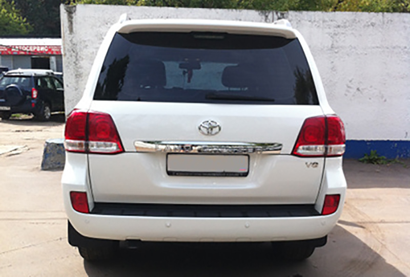 Toyota Land Cruiser 200